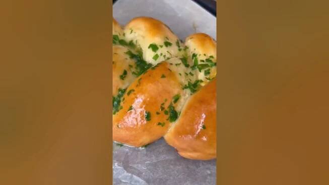 Sýrová vánočka Laďky Něrgešové - Recept