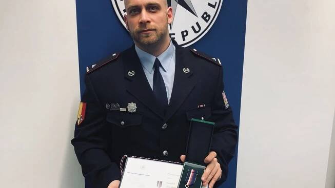 Tohle není reality show! Policista z Policie v akci oceněn za statečnost!