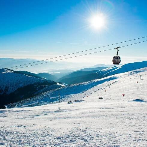 Skiareál Jasná-Chopok: největší lyžařské středisko na Slovensku | Slevomat.cz
