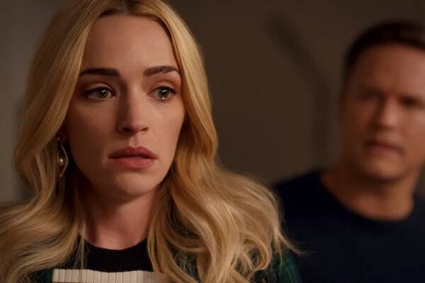 'Ginny & Georgia' star Brianne Howey talks murder, men, and that season 2 ending