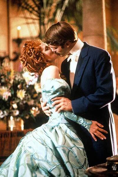 Dracula - Z filmu - Sadie Frost, Cary Elwes