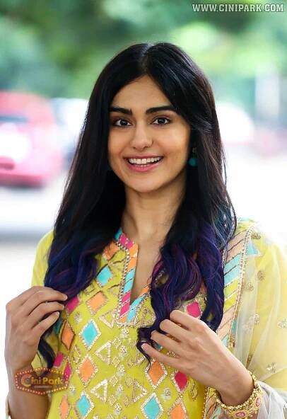 Adah Sharma 17