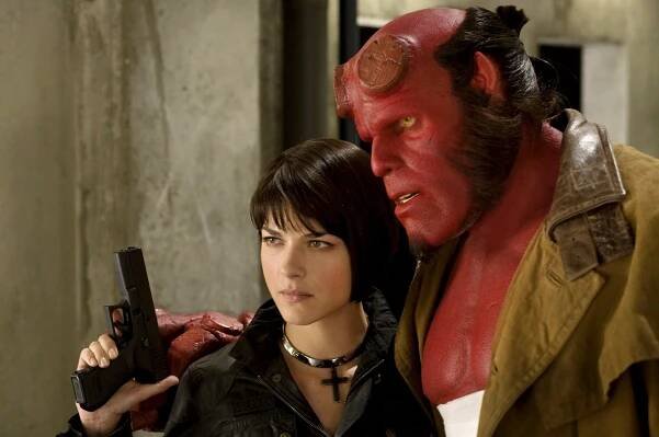 Hellboy 2: Zlatá armáda - Z filmu - Selma Blair, Ron Perlman