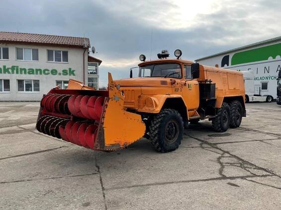 Iná ZIL 131 6x6 snehová fréza VIN 144