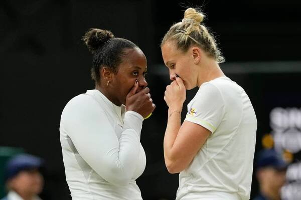 Wimbledon 2025 čtyřhra live: Siniaková dnes živě v osmifinále
