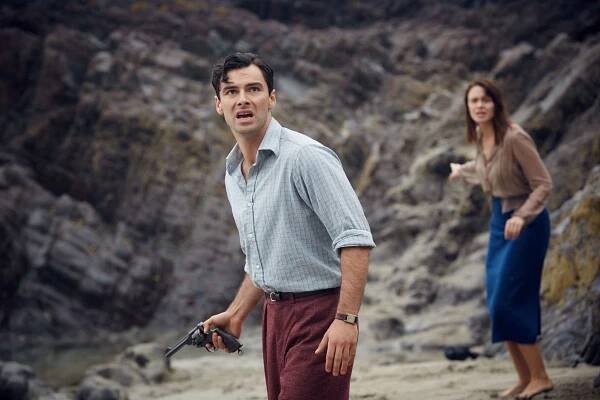 Až tam nezbyl žádný - Epizoda 3 - Z filmu - Aidan Turner, Maeve Dermody