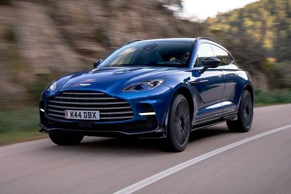What Are the Fastest SUVs for 2024? | Edmunds