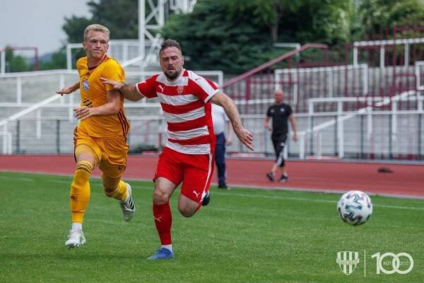 FOTO: Brozany mají bod. Třetiligové drama graduje. Rozhodne derniéra