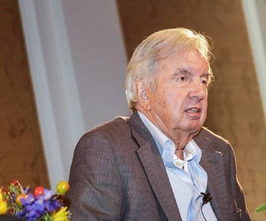 Larry McMurtry Biography - Childhood, Life Achievements & Timeline