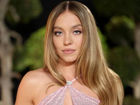 Sydney Sweeney's Crocodile Skin Manicure Is the Result of Nail Art Magic—See the Video