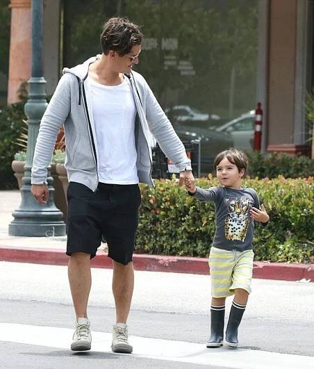 Orlando Bloom je táta na plný úvazek - Obrázek 3