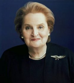 Madeleine Albright: Milovnice broží s českými kořeny, která velela americké diplomacii