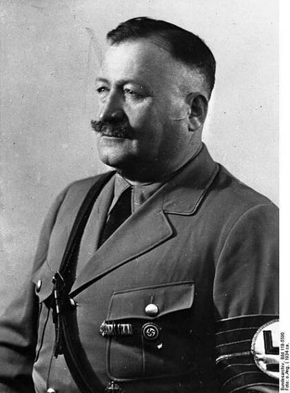 444px-Bundesarchiv_Bild_119-5590,_Christian_Weber