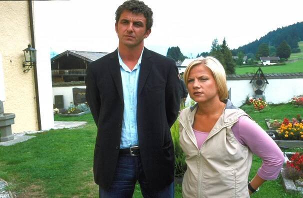 Vraždy v Kitzbühelu - Pád - Z filmu - Hans Sigl, Kristina Sprenger