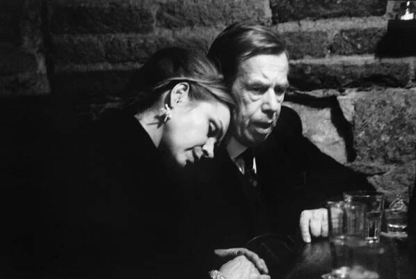 Galerie kulturních osobností Oldřicha Škáchy – Jednotlivé fotografie