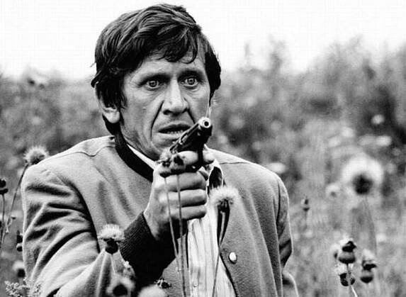 Zemřel slovenský divadelní a filmový herec Július Vašek