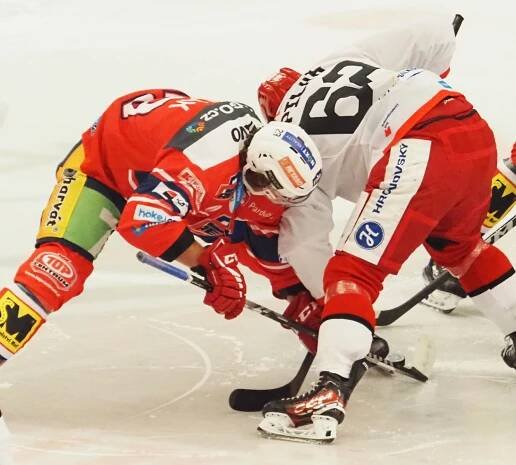 FOTO: Derby pro Pardubice, Hradci nepomohly ani využité přesilovky