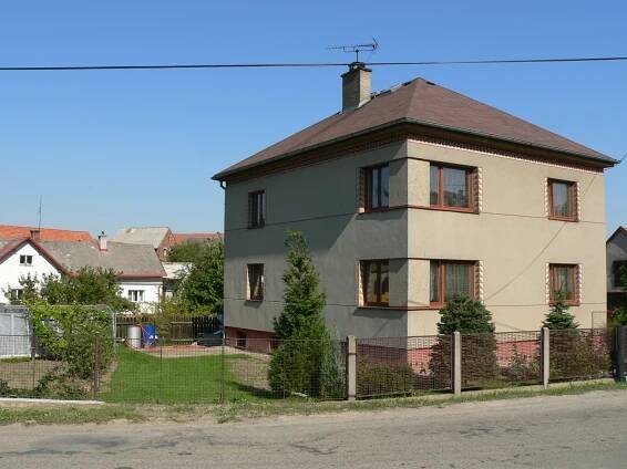 Fotografie obce z roku 2006 – Obec Ujkovice