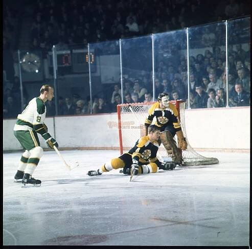 Bobby Orr “Goldsworthy Cruising” | DGL Sports – Vancouver Sport and Memorabilia