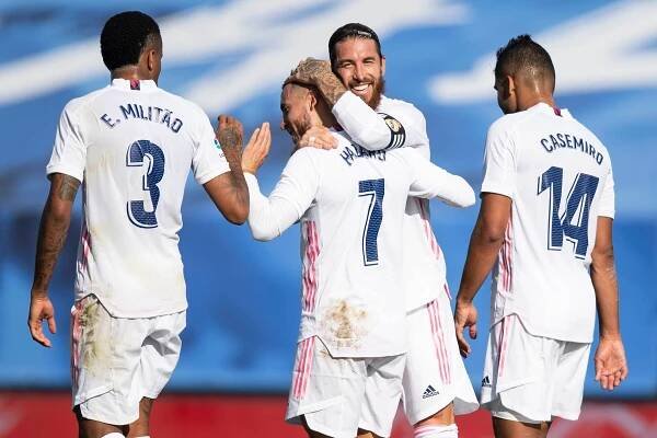 Hazard se do La Ligy vrátil gólově! Jeho Real porazil Huescu 4:1