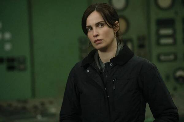 FBI: International - Domek z karet - Z filmu - Heida Reed
