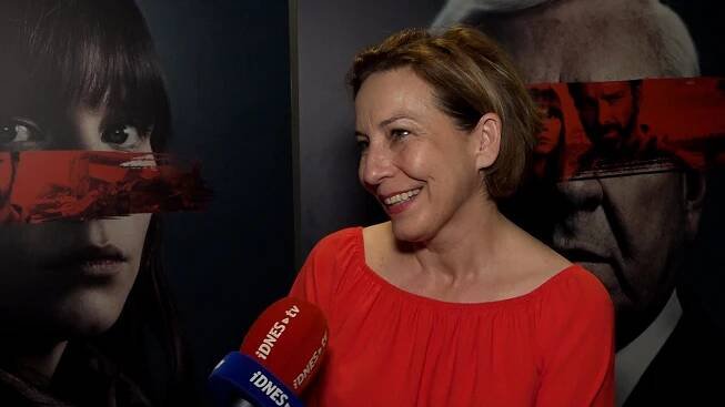 Mít okno je pro herce malá smrt, říká Lukešová. V seriálu Moloch hraje premiérku