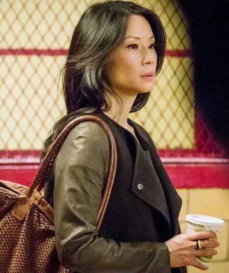 Jak prosté - Naslouchám - Z filmu - Lucy Liu
