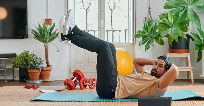 Reverse Crunches: How To, Benefits, Variations, and Safety Tips