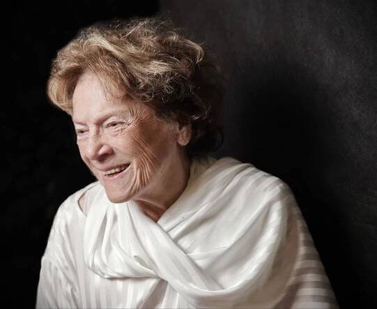 Vlasta Chramostová, žena mnoha tváří. Její životní příběh by vydal na několik životů