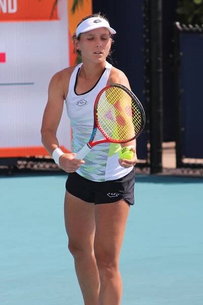Soubor:VarvaraGracheva2023MiamiOpen (cropped).jpg – Wikipedie
