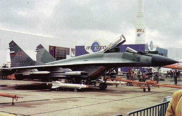 Súbor:MiG-29M NTW 7 8 93.jpg – Wikipédia