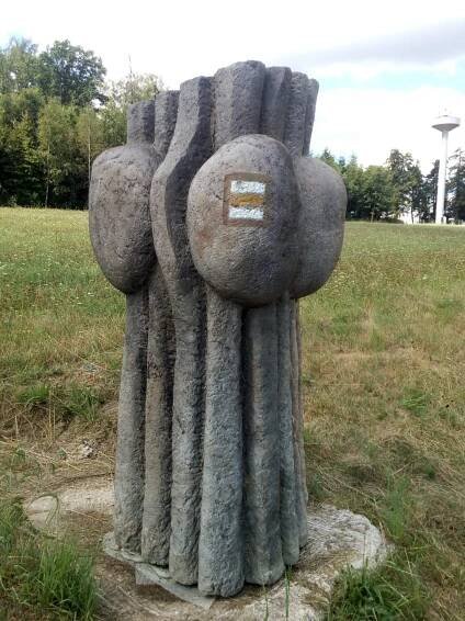 Sochy Boháňka - Obec Boháňka