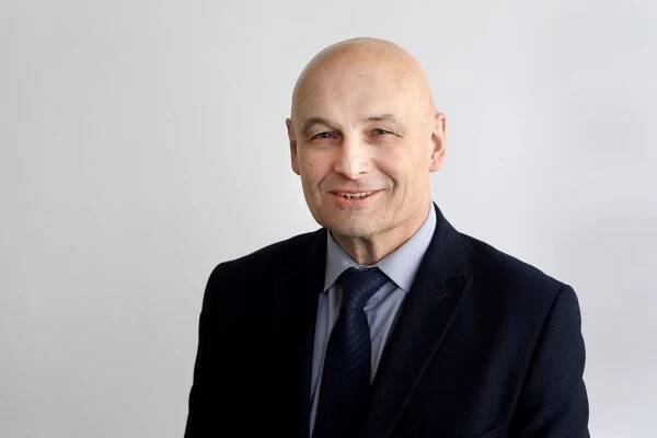 Věřím, že se eura dožiju. Na Západě se ho už nechtějí zbavit ani populisté, říká bývalý vládní zmocněnec Dědek