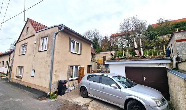 Venkovský dům u rybníka - obec Svojšice č.p.78 - okres Kolín | Reality.iDNES.cz 