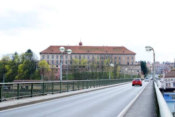 V pátek 28. února se na rok uzavře most Ervína Špindlera v Roudnici nad Labem | Sever