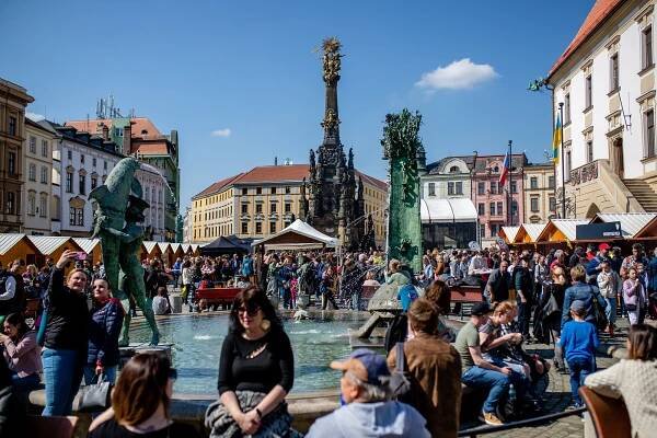 Kam o víkendu v Olomouci? Na tvarůžkový festival i vintage market