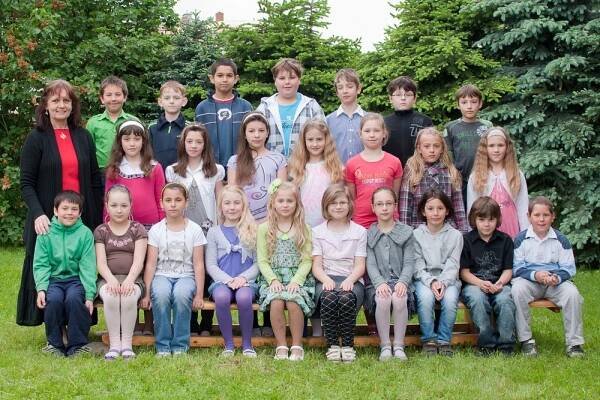 Fotky tříd - školní rok 2011/2012 - ZŠ Javorník