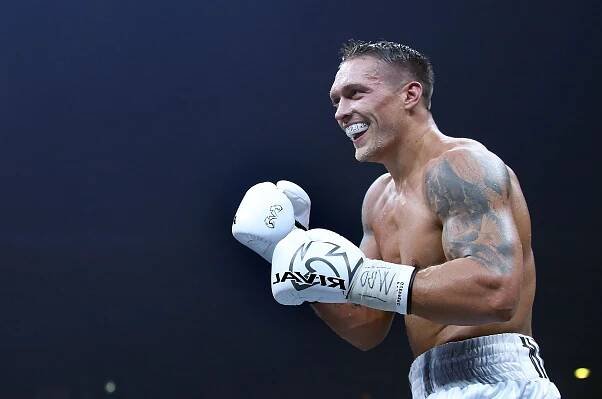 Oleksandr Usyk Wallpaper HD: Ukrainian Boxer (3999x2651)