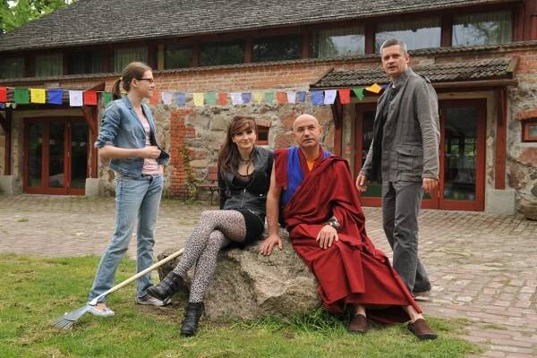 Siła wyższa - Z filmu - Marta Mazurek, Dagmara Bąk, Krzysztof Dracz, Piotr Grabowski
