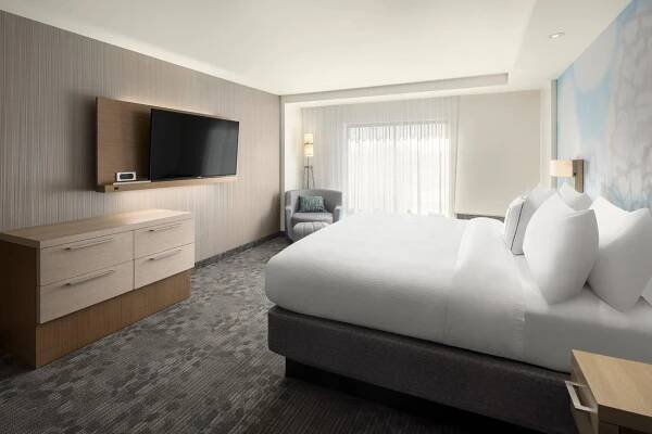 Courtyard By Marriott Seattle Northgate Hotel Exterior photo