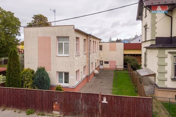 Prodej nájemního domu, 260 m2, Krnov, ul. K. Čapka | Reality.iDNES.cz 
