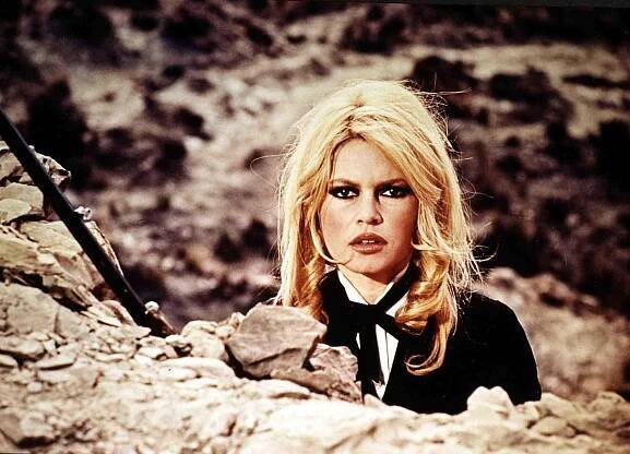 Brigitte Bardotovou zkrotil až čtvrtý manžel. Syn byl pro ni jako nádor