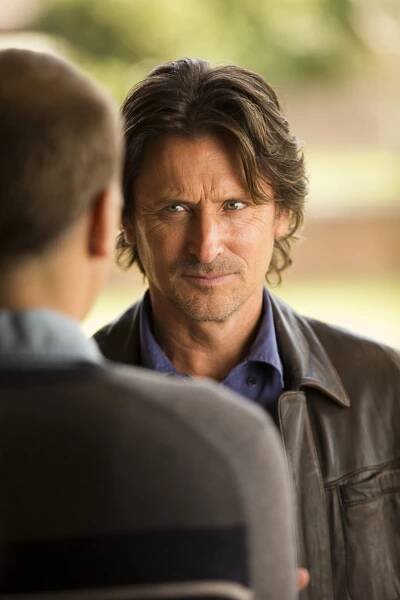 The Almighty Johnsons - A Bit Like Buses Really - Z filmu - Timothy Balme