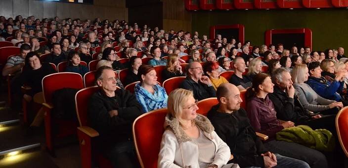 Sladký život? Nejtěžší bylo začít točit a nejlehčí skončit, říká režisér Hoffman