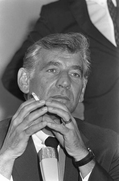 Leonard Bernstein - Wikipedia