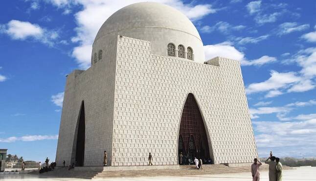 Soubor:Jinnah Mausoleum (cropped).JPG – Wikipedie