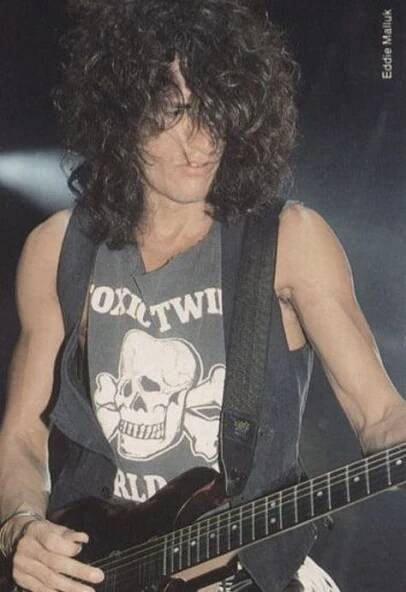 Joe Perry (Aerosmith) | Joe perry, Steven tyler aerosmith, Tyler aerosmith