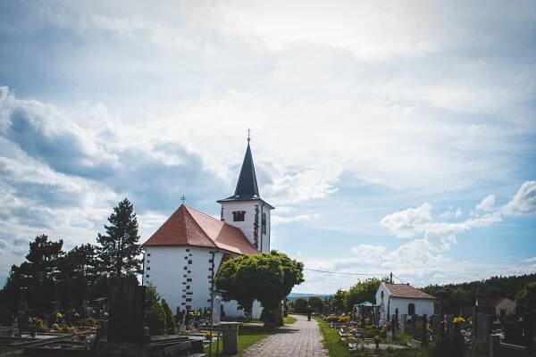 NOC KOSTELŮ :: Farnost Vísky u Letovic
