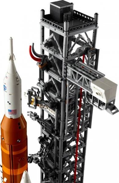 LEGO Icons 10341 NASA Artemis Space Launch System
