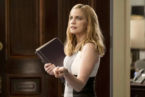 The Awardist podcast: Veep star Anna Chlumsky on Amy's decision to embrace her inner vixen